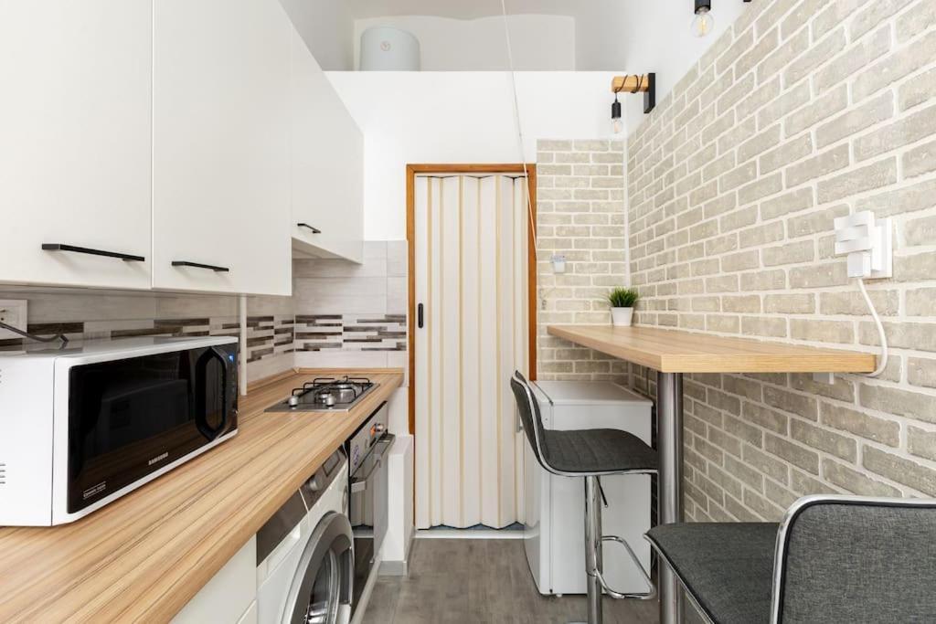 K5 Kis Apartment Budapest Bagian luar foto