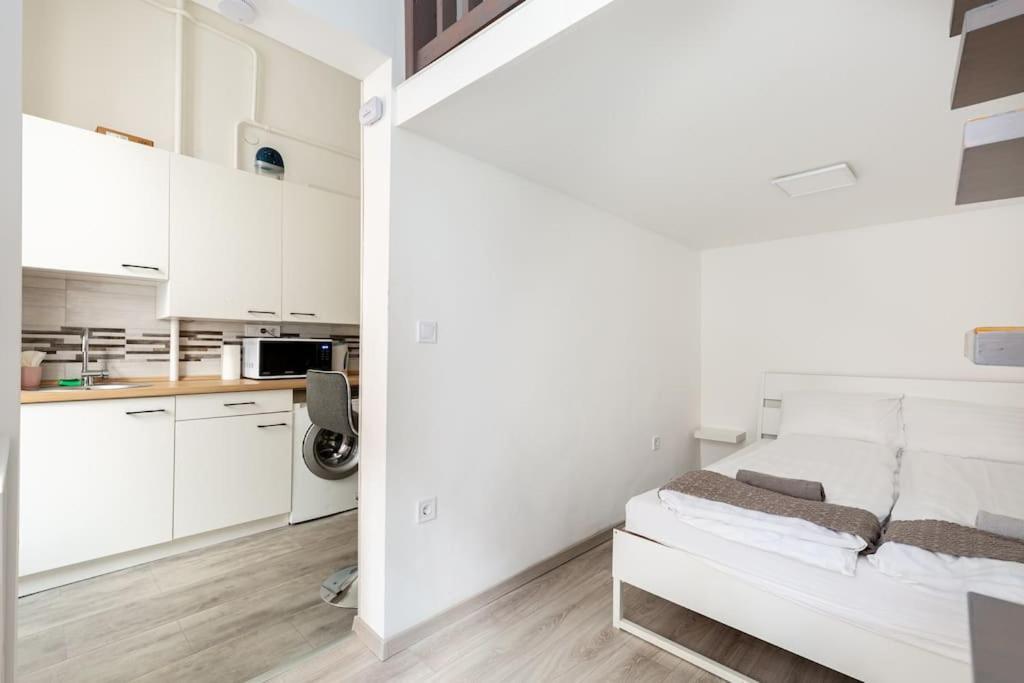 K5 Kis Apartment Budapest Bagian luar foto